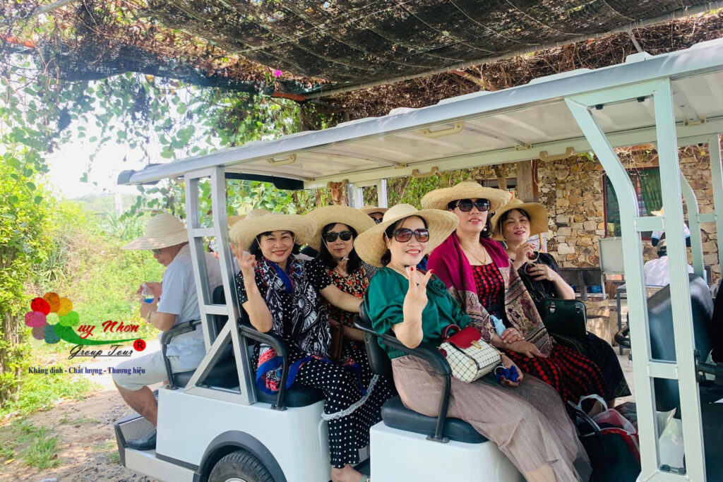 tour kỳ co bằng đường bộ